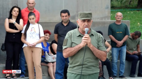 ՊՆ-ն Եռաբլուրում հանդիպել է 44-օրյա պատերազմում զոհվածների հարազատների հետ