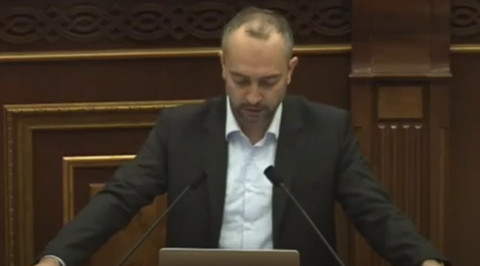 Գործ ունենք մի ընդդիմության հետ, որը լկտի բառապաշարով 8 ամիս մեղադրել է մեզ եւ ժողովրդին. Էդուարդ Աղաջանյան