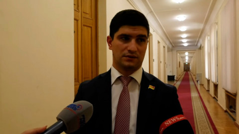 Ինձ վստահեցրել են՝ մինչեւ երեկո խնդիրը հարթված կլինի եւ ճանապարհը բացված. սյունեցի պատգամավոր