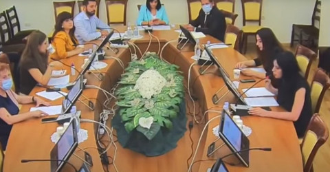 Ագրեսիվ պահվածք եք դրսեւորում կանանց նկատմամբ, ռեպլիկներ անում. Արեգնազ Մանուկյանը՝ Բաքոյանին