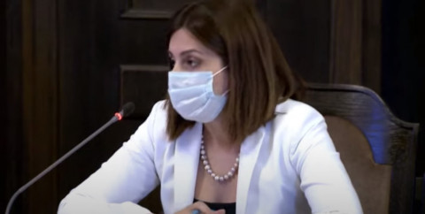 Կորոնավիրուսով վարակված 20 եւ 28 տարեկան երիտասարդներից մեկը մահացել է. նախարար