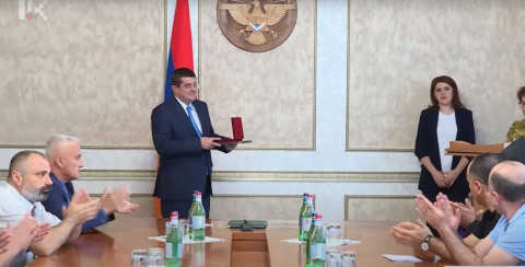 Մեր անկախության պայքարն իր վերջնական հանգրվանն է ունենալու. Արայիկ Հարությունյանը՝ Արցախի հերոսներին