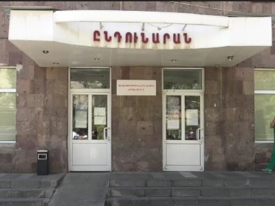 «Հայաստան» խմբակցության պատգամավորներն այցելում են Արմեն Չարչյանին