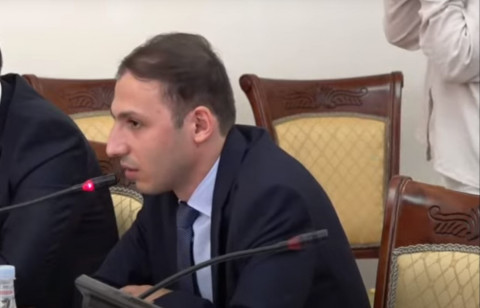 Մարդիկ ապրում են նկուղներում, զրկված են սանիտարական պայմաններից․ Արցախի ՄԻՊ