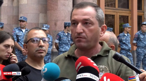 Արցախում կոռուպցիա է, Կառավարությունից պահանջում ենք՝ Արայիկ Հարությունյանին վերահսկեն. արցախցի