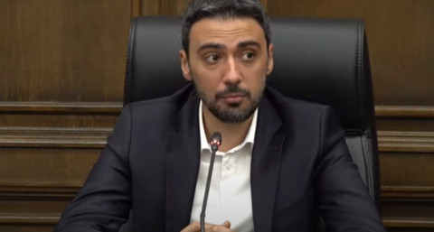 «Ո՞ր օրենքում է գրված, որ բանավոր պայմանավորվածությամբ ՀՀ սահմաններից զորքը կարող է հետ գնալ». Վարդեւանյան