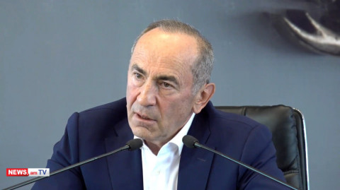 «Այս կառավարությունը պամպերսային քաղաքականության դաշտում է գտնվում». Ռոբերտ Քոչարյան