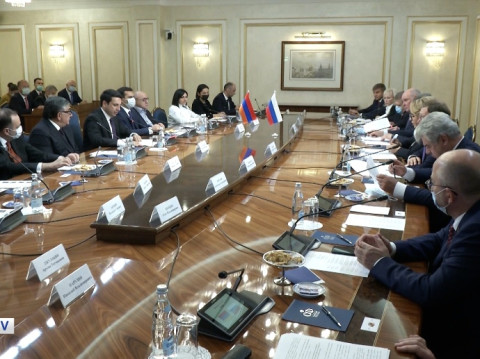 Առաջիկայում սպասվում է Պուտին-Փաշինյան հանդիպում. Մատվիենկո