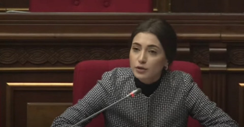Դավաճանության մասին ավելի լավ, քան դուք, որևէ մեկը պատմել չի կարող. Աննա Մկրտչյանը՝ Փաշինյանին