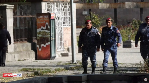 Գորիսում կարմիրբերետավորներ են շրջում տեղամասի մոտակայքում