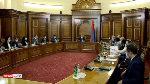 Կորոնավիրուսով վարակված 222 քաղաքացի ծայրահեղ ծանր վիճակում է. Փաշինյանը խորհրդակցություն է անցկացրել