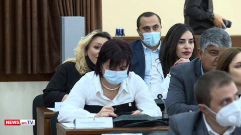 Ուզում եք՝ օրենքով ձեր սեփական թիմին զոռով բռնեք բերեք նիստին, խեղկատակություն է. Անի Խաչատրյան