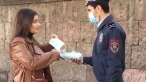 Ոստիկանությունը տուգանում է դիմակ չկրող քաղաքացիներին