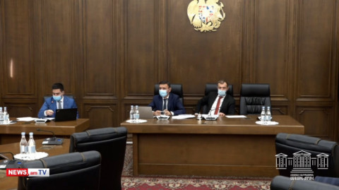 Հնարավո՞ր է խանութից առանց ՀԴՄ կտրոնի դուրս եկող քաղաքացուն էլ տուգանել. Աղազարյանը՝ Բադասյանին