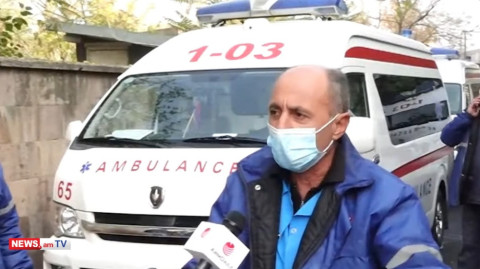 Օրը 24 ժամ աշխատում ենք, մեռնում ենք արդեն. «Շտապօգնության» վարորդների բողոքի ակցիան
