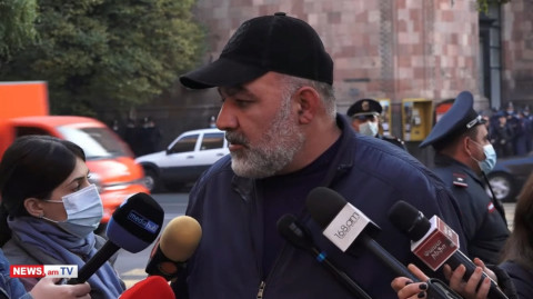 Եթե 1 ժամվա մեջ վարչապետը մեզ չընդունի, գործողություններ կսկսենք. զոհվածի ծնող