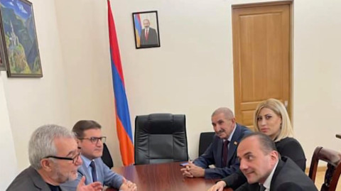 Հետ չմնալ Հանրապետականից. արատավոր բարքեր, որոնք նախկին իշխանություններից փոխառել է ՔՊ–ն