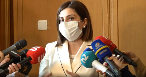 Ինչ կապ ունի՝ պաշտոնյա է, թե ոչ, պիտի տուգանվի. Ավանեսյանը՝ դիմակ չկրող պատգամավորների մասին