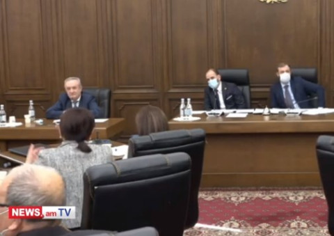«Հայագիտություն» բառը չհանդիպեցի. Լիլիթ Գալստյանը՝ բյուջեի նախագիծը ներկայացնող Դումանյանին