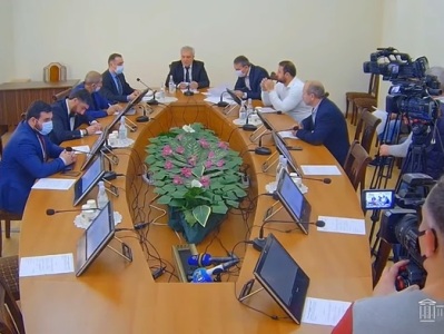ՈՒՂԻՂ. ԱԺ պաշտպանության եւ անվտանգության հարցերի մշտական հանձնաժողովի նիստը