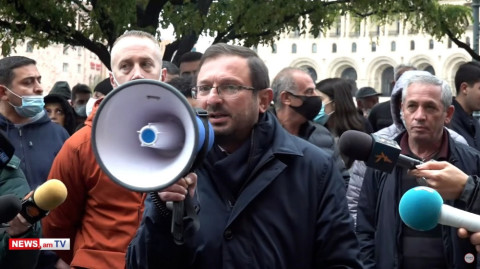 Կապիտուլյանտ իշխանությունը բերել է ստրկություն և պարտություն. Գեղամ Մանուկյանը՝ Կառավարության դիմաց