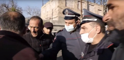 Նշանակողը ոչ ես եմ, ոչ դուք եք, Կառավարությունն ա. ոստիկանը՝ բյուրականցիներին