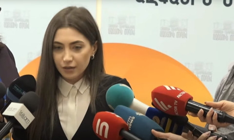 «Ասֆալտչիկը դարձել է պաշտպանության նախարար». Աննա Մկրտչյան