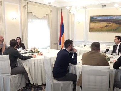 «Вы сдали Карабах». ռուս լրագրողը՝ Ալեն Սիմոնյանին