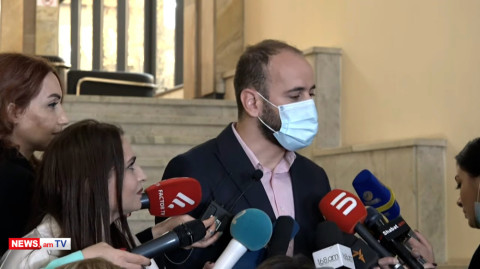 Մի տղայի տեսա, գրկեցի, ասացի եղբայր, այստեղով շուտ գնա. Սիսակ Գաբրիելյանը՝ երեկվա ծեծկռտուքի մասին
