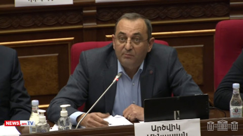 Իշխանական բոլոր լծակներով տոտալ ճնշումներ են գործադրվում ընդդիմադիրների նկատմամբ. Արծվիկ Մինասյան
