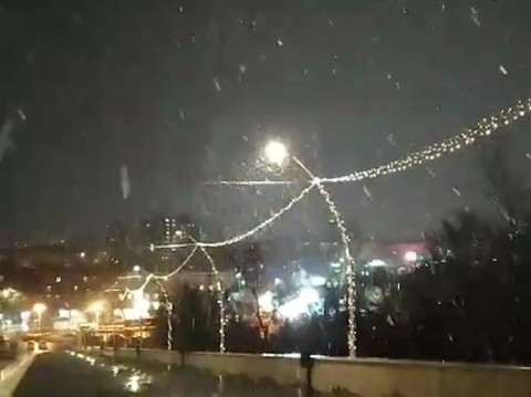Երեւանում առաջին ձյունն է տեղում