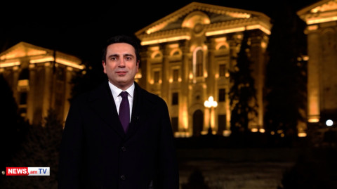 2021թ.-ն անցյալից դասեր քաղելու եւ պայքարելու եւս մեկ տարի էր. Ալեն Սիմոնյանի ամանորյա ուղերձը