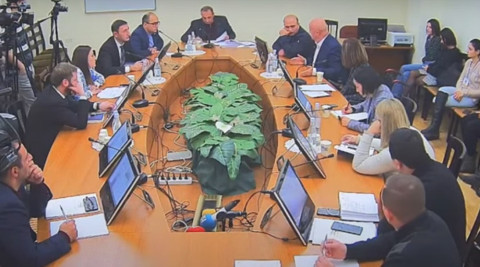 Եթե բյուջերից 100 միլիարդ դրամ գողացվել է, այդ դեպքում դուք «օքե՞յ» եք. Աղազարյանը՝ Մամիջանյանին