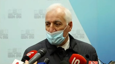 Մենք պետական շահ ենք սպասարկում. առաջին նախագահի նախկին թիմակիցը չի կիսում նրա գնահատականը