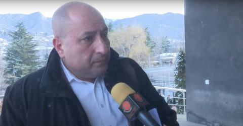 Բերդի համայնքապետի գործով դատավորն արհեստականորեն ձգեց գործի քննությունը. Հայկ Ալումյան
