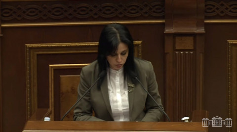 «Պարոն Հակոբ Մովսես, դուք պաշտո՞ւմ եք Նիկոլ Փաշինյանին». Արեգնազ Մանուկյան