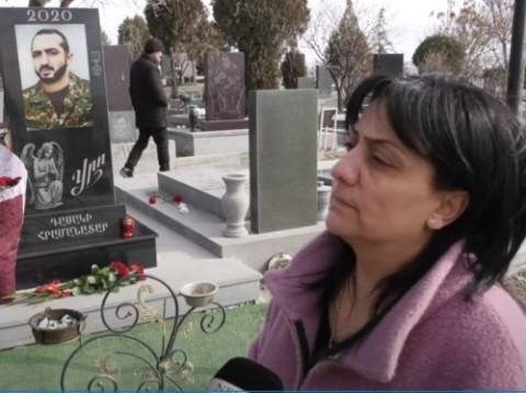 Աննա Հակոբյանը միայն խոստումներ տվեց. զոհված Վրեժ Պողոսյանի մայրը հանդիպում է պահանջում