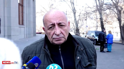 Այն, ինչ որ արեց Արթուր Գրիգորյանը, մեծ հեղափոխություն էր երգարվեստի ասպարեզում. Արմեն Էլբակյան