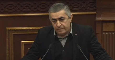 Հայաստանի շուրջ օղակը գնալով սեղմվում է, ակնհայտ մարտահրավեր է նետված մեզ. Արմեն Ռուստամյան