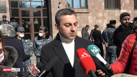 Էս իշխանությունը ձեռնտու է բոլորին՝ բացի հայերից. Իշխան Սաղաթելյան