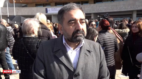Մենք մոռացե՞լ ենք մեր զոհված տղաներին, կորցրե՞լ ենք մեր արժանապատվությունը․ Արսեն Գրիգորյան