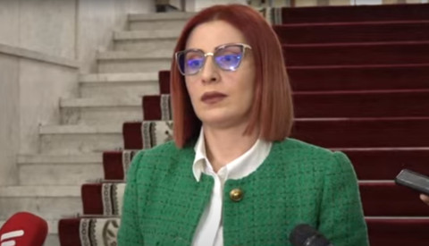 Վարչապետի աթոռին գտնվում է անձ, որը մեղմ ասած, անկայուն հոգեվիճակ ունի. Ագնեսա Խամոյան