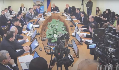 Պետք չի մեզ հիշեցնել՝ վարչապետն ինչ է ասում. Բաբկեն Թունյանը՝ Քերոբյանին