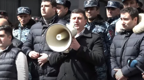 Իշխող ուժը կանաչ լույս է վառում, որ Ադրբեջանը հայաթափի Արցախը. Տիգրան Աբրահամյան