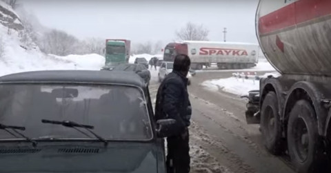 «Ո՛չ տեր կա,ո՛չ տիրական».բեռնատարների վարորդները հիմա էլ Հայաստանում են խցանման մեջ մնացել