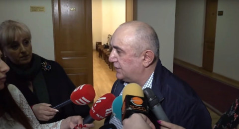 Բանակը չի ենթարկվում Արցախին, բանակ պահեք, որ ուժի լեզվով չխոսեն. Սամվել Բաբայան