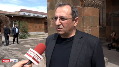 Արցախի դրոշի բարձրացման նպատակը ազգի ոգին բարձրացնելն է. Արծվիկ Մինասյան