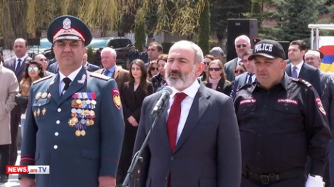 Հնարավոր չէ միաժամանակ ծառայել Աստծուն եւ մամոնային. Նիկոլ Փաշինյան Վանաձորում էր