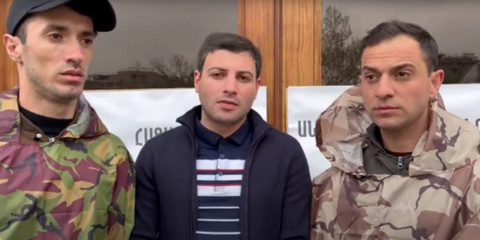 «Միանում եմ». հրետանավոր Մնացական Ավետիսյանն Ազատության հրապարակում է