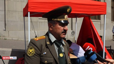 Եթե Նիկոլին չձերբակալեն, ես մայիսի 8–ին ինձ կհրկիզեմ հրապարակում. Զոհված ավագ լեյտենանտի հայր